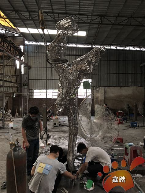 不锈钢雕塑：不锈钢雕塑的施工工艺都有哪些？