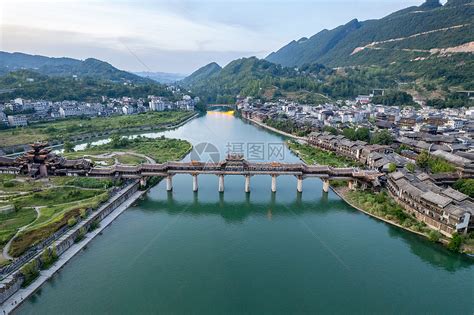 重庆黔江：高山”大风车”“转”出乡村新风景-人民图片网