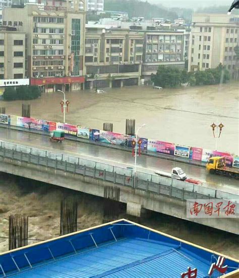 高清组图：全州县城洪水湍急 与一在建廊桥有关?-广西新闻网