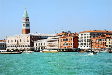 威尼斯好玩吗？情迷威尼斯,2021威尼斯榜单,景点/住宿/美食/购物/游玩排行榜【去哪儿攻略】