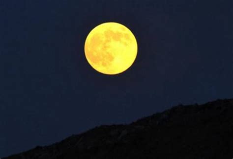 2014年8月11日出现年度最大滿月 - 神秘的地球 科学|自然|地理|探索