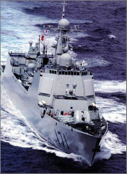 海军官方媒体公布驱逐舰支队“九弟”全家福 侧面展示舰队扩编进展