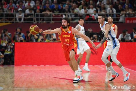 【男篮半决赛】美国战胜西班牙，世界篮球距离美国