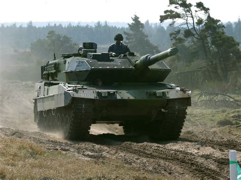 99A,挑战者2,90,豹2,M1A2坦克,装甲车,军事模型,3d模型下载,3D模型网,maya模型免费下载,摩尔网
