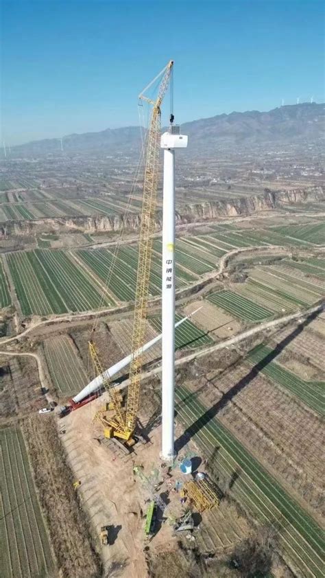 20MW分散式！山西运城芮城南岭上项目首套塔筒顺利吊装-国际风力发电网