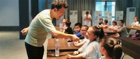 菜屯镇举办“少年儿童心向党 用心用情伴成长”暑期儿童关爱活动 - 茌平融媒