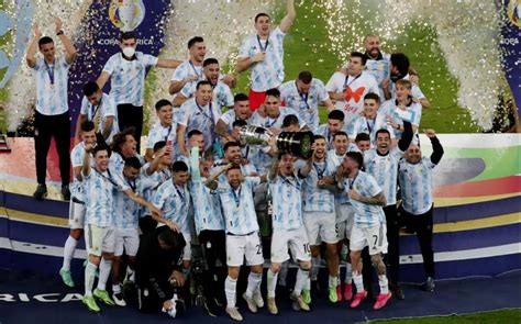 今日热点：阿根廷美洲杯阵容：梅西依旧在，不见铁皮人__凤凰网