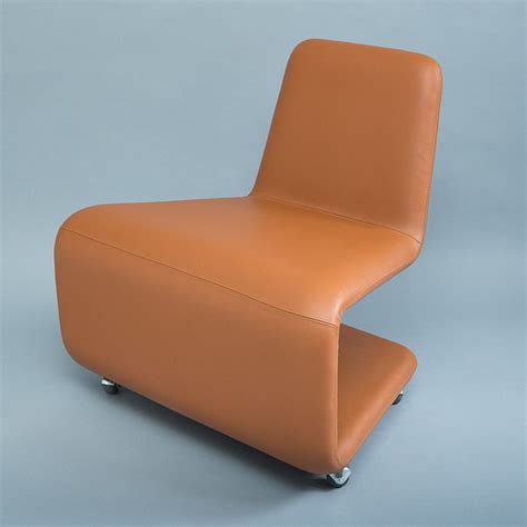 北欧现代极简创意个性 URBAN LOUNGE By Anne Linde 设计师款线条折叠休闲椅异形懒人躺椅