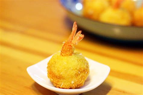 黄金虾球的做法_【图解】黄金虾球怎么做如何做好吃_黄金虾球家常做法大全_风意画_豆果美食