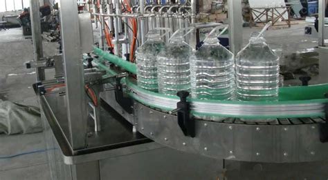 大豆油灌装机-食品机械设备网