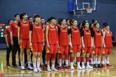 360体育-【现场高清】中国女篮新春媒体公开集训 全力以赴备战奥运资格赛