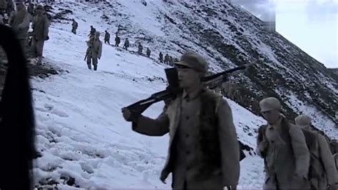 速看《万水千山》经典老电影 讲述红军长征爬雪山过草地