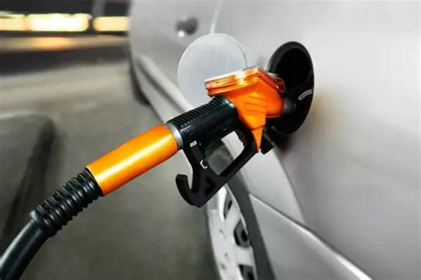 汽车油耗突然增加（高）是什么原因？如何解决 - 汽车维修技术网