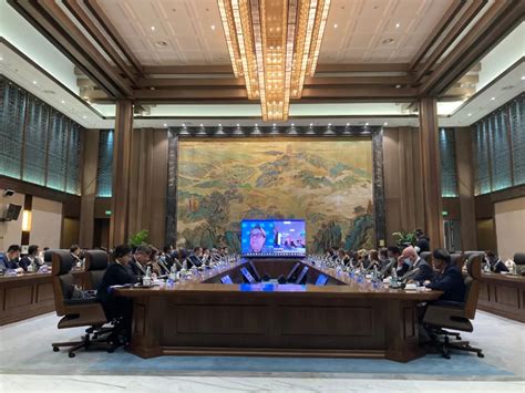 中国东盟联合声明：通过双边谈判解决南海争端