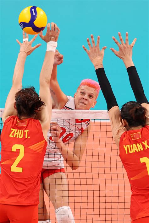 中国女排0-3不敌土耳其，对手的“樱木花道”曾是朱婷队友_比赛