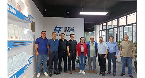 我院赴华为常德工业互联网创新中心洽谈交流-湖南文理学院计算机与电气工程学院