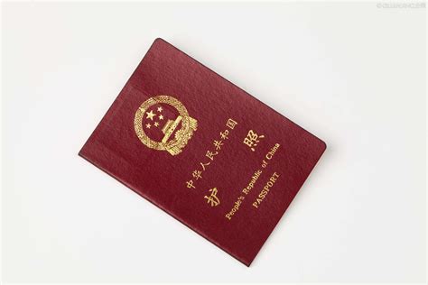出国须知：办护照需要什么材料？