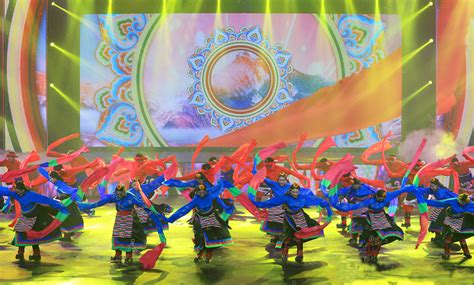 康巴卫视2021年藏历新年电视联欢会进入正式录制阶段_文化