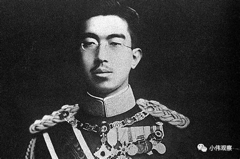 日本裕仁天皇在宣读无条件投降诏书-天津人民抗日斗争-图片