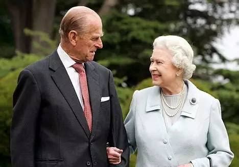 刚刚，英国女王丈夫去世！那个陪伴女王74年的男人走了！_手机新浪网