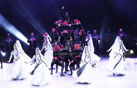 新疆乌鲁木齐：泰国舞蹈精彩上演-人民图片网