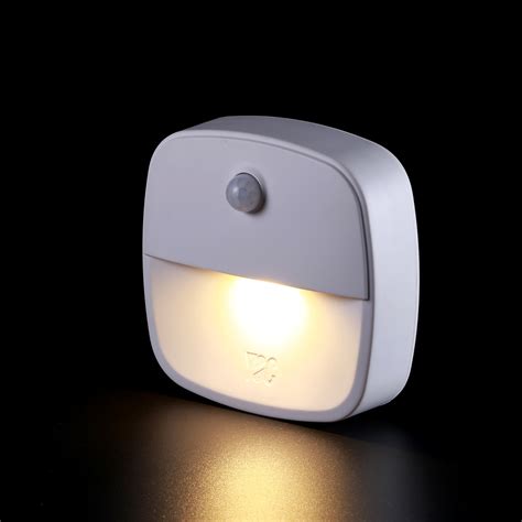 新款简约LED感应灯走廊厨卫老人床头起夜小夜灯哺乳夜灯-阿里巴巴