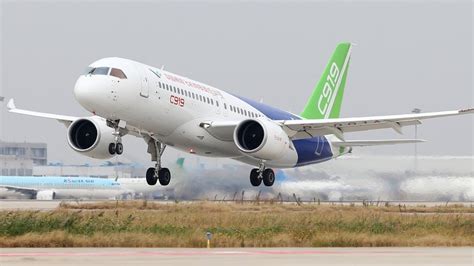 郑州在线-新闻-中国ARJ21喷气客机完成冰岛大侧风试飞凯旋归来