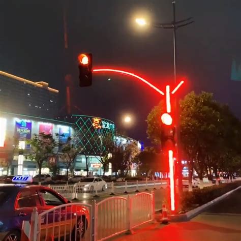 深圳发光灯带红绿灯 信号灯灯杆发光红绿灯_中科商务网