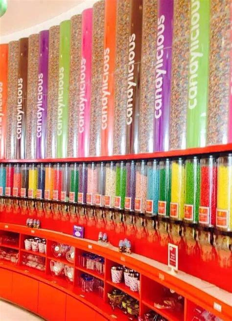 2022圣淘沙 Candylicious糖果店据说是世界上最大的糖果店，店内有5000多种糖果，缤纷多..._Candylicious糖果店 ...