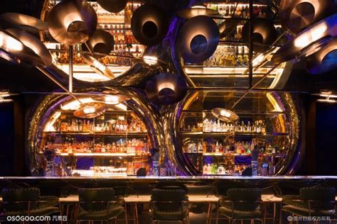 超有未来感设计的太空主题星舰酒吧，广州夜店新地标|设计-元素谷(OSOGOO)