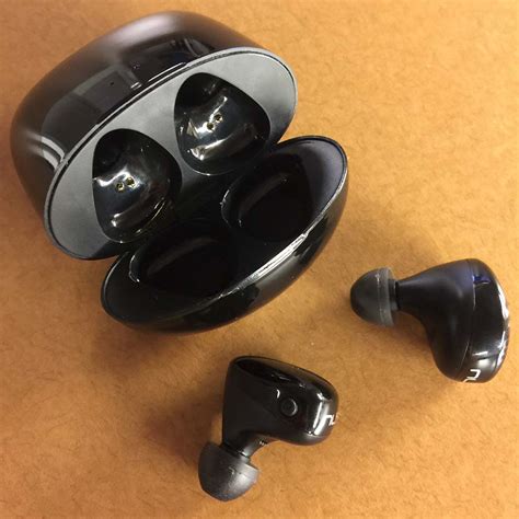 Optoma: Bluetooth-In-Ears BE Free8 für 200 Euro vorgestellt ...