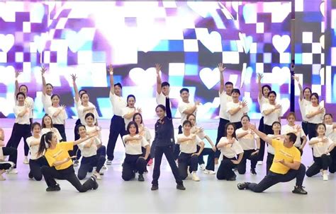北语体育舞蹈队高分斩获“舞动中国-排舞联赛”（北京站）特等奖-北京语言大学新闻网