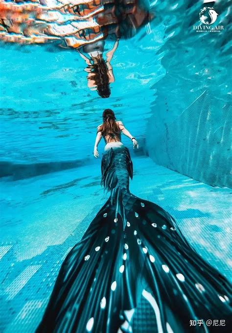 美国夏威夷奥胡州市妇女在潜水高清图片下载-正版图片501873438-摄图网