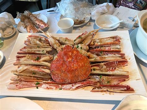 跨界菜品秀火出餐饮圈，徐记海鲜如何在海鲜界自成一系？