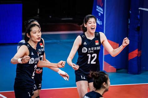 朱婷15分中国女排3-0俄罗斯 世联赛勇夺五连胜_手机新浪网