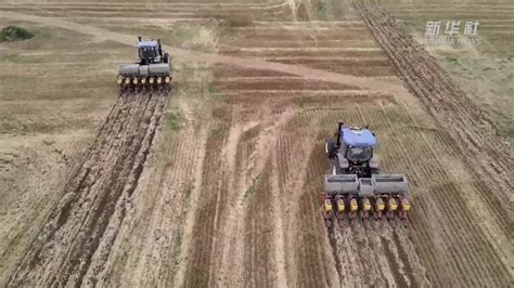 智慧农机 让传统农业“提档升级”_凤凰网视频_凤凰网