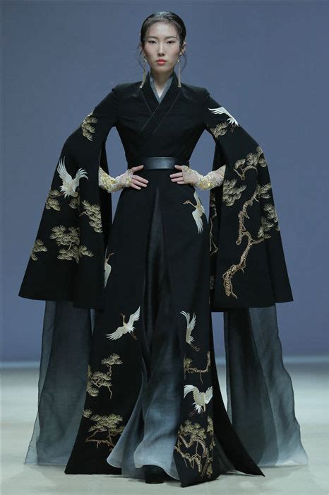 トレンドを捉えた中国式ファッション続々登場 中国ファッションウィーク --pekinshuho