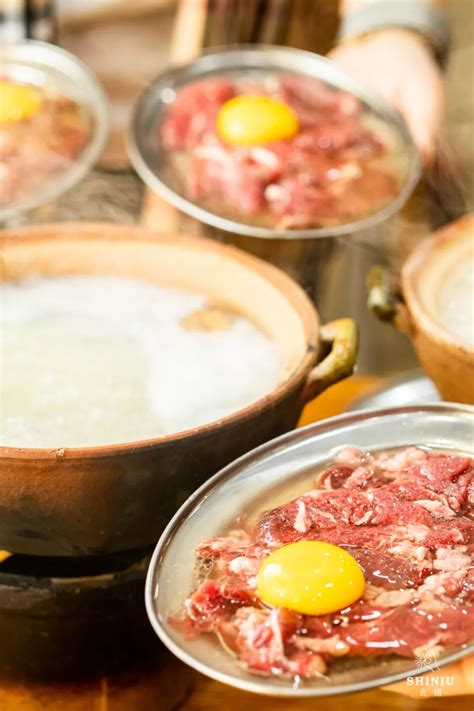 粥底火锅有哪些食材配菜好吃，粥底火锅的做法及配菜-蘑菇号
