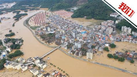 鄱阳县洪流冲垮五栋楼 在外乡亲返回九江抗洪-南方都市报·奥一网