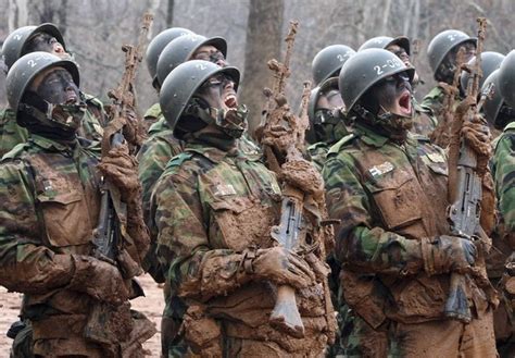 美韩宣布将终止春季联合军演，以配合与朝鲜外交努力
