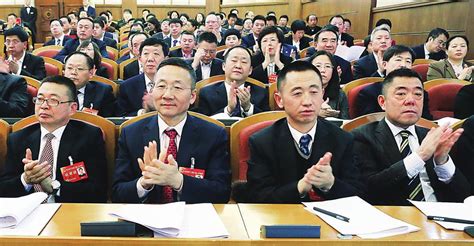 岳阳市第八届人民代表大会第四次会议开幕
