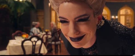 安妮·海瑟薇首次扮丑出镜 新版《女巫》饰演恶毒女巫 - 360娱乐，你开心就好