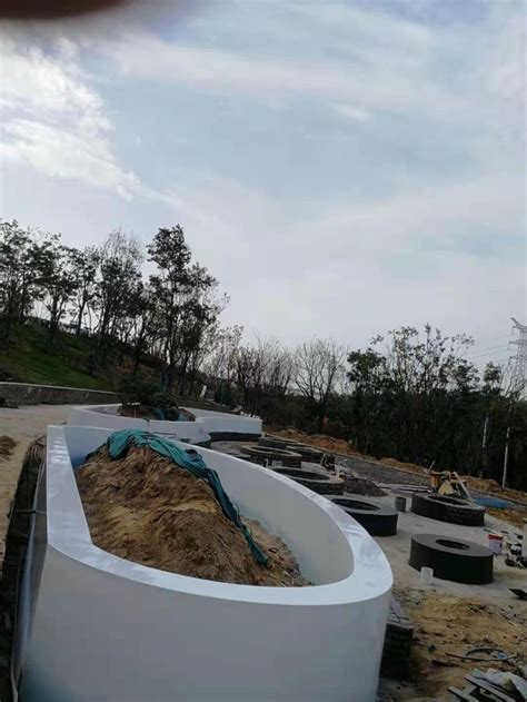 坪山实验学校玻璃钢种植池 - 深圳市海盛玻璃钢有限公司