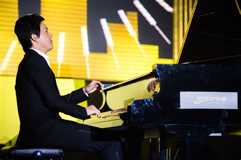 施坦威 — 冠军之选 - 中国选手荣获首届北京肖邦国际青少年钢琴比赛冠军 - Steinway & Sons