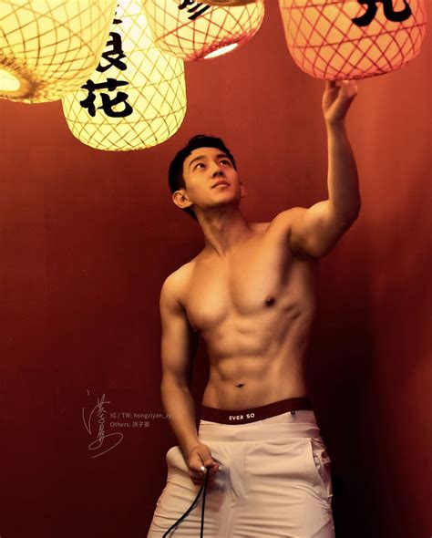 中国鲜肉肌肉男模墨立方肌肉男模写真 东方帅哥 肌肉名媛 健身迷网