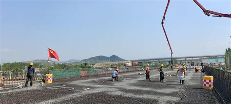 中国五冶济潍高速公路项目三标段昆仑枢纽跨线桥现浇箱梁混凝土浇筑顺利完成 - 五冶集团上海有限公司2023