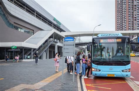 重庆公交运输企业密集推出城乡新线路