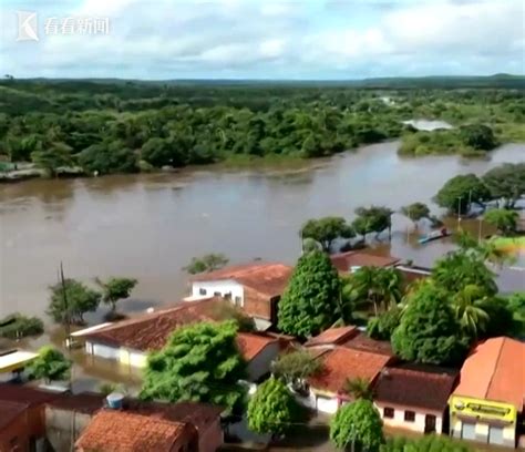 巴西东北部持续暴雨 已有64个城市进入紧急状态_时讯_看看新闻