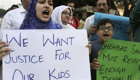 巴基斯坦曝特大儿童色情案 超280名儿童遭性侵|界面新闻 · 天下