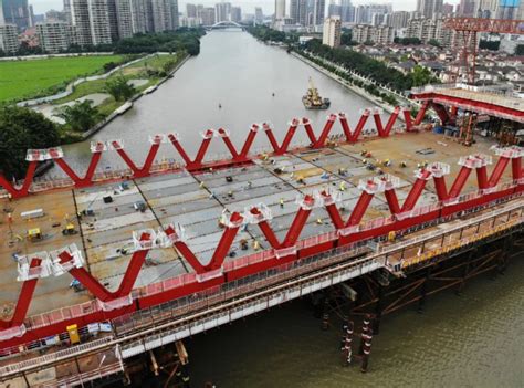 岐江河大桥下层桥面合龙啦！啥时候可恢复南外环路交通？